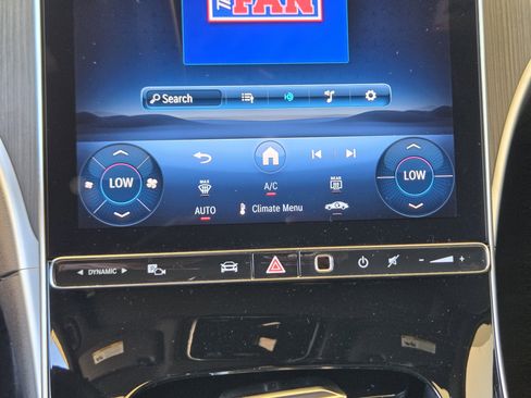 Used 2025 Mercedes-Benz C 300 Sedan image 19