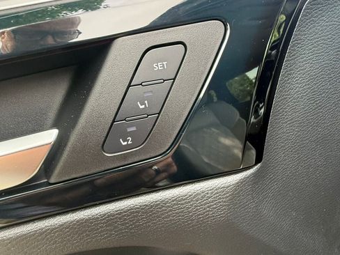 Used 2022 Mitsubishi Outlander SEL AWD/4WD image 40