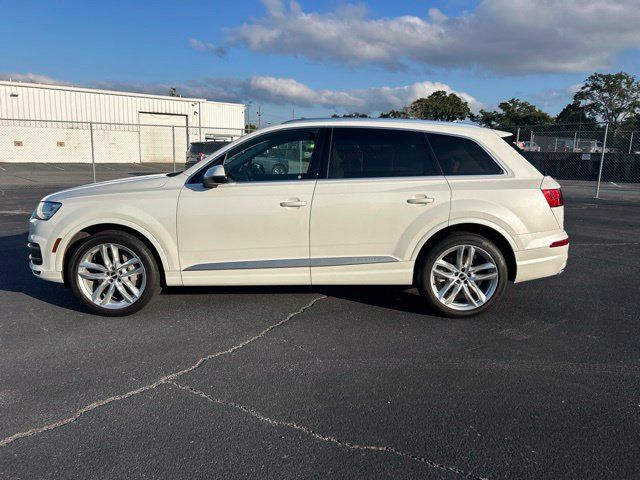 Used 2017 Audi Q7 3.0T Prestige AWD/4WD image 2