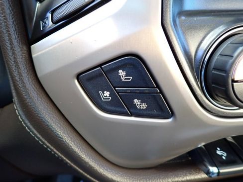 Used 2017 GMC Sierra 2500 Denali w/ Duramax Plus Package image 19