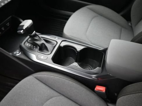 Used 2025 Kia K4 FWD image 32