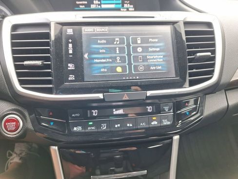 Used 2016 Honda Accord EX image 17