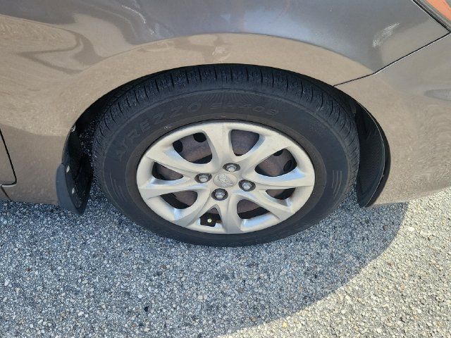 Used 2014 Hyundai Accent GS FWD image 7