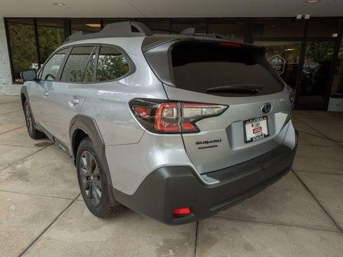 Used 2025 Subaru Outback Onyx Edition w/ Popular Package #2 AWD/4WD image 5
