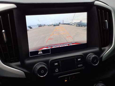 Used 2022 GMC Terrain SLE w/ Driver Convenience Package image 5