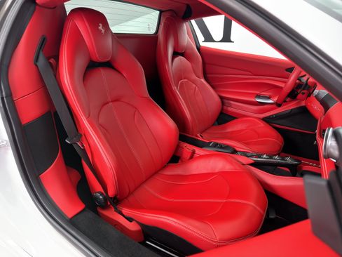 Used 2023 Ferrari F8 Tributo RWD image 25