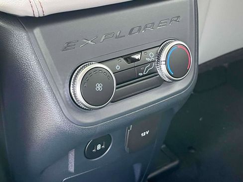 New 2026 Ford Explorer Active AWD/4WD image 18