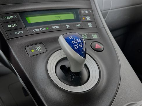 Used 2010 Toyota Prius Three image 16