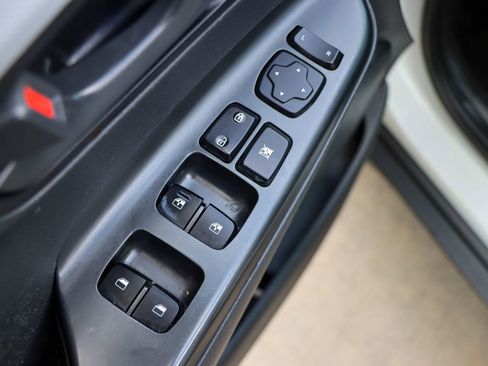 Used 2020 Hyundai Kona SEL image 11