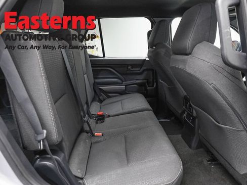 Used 2025 Toyota 4Runner SR5 AWD/4WD image 24