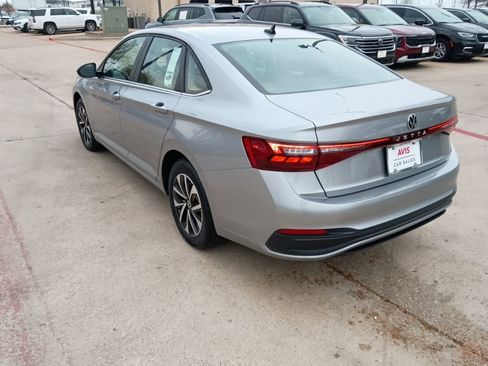 Used 2025 Volkswagen Jetta S image 11