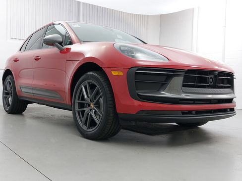 New 2026 Porsche Macan Turbo image 9