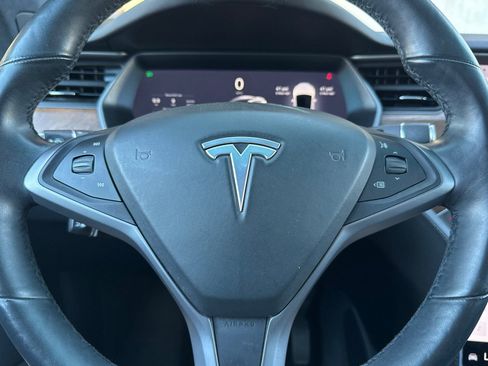 Used 2020 Tesla Model X Long Range AWD/4WD image 22