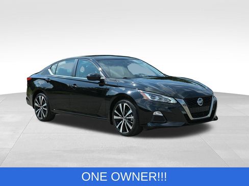 Used 2022 Nissan Altima 2.5 SR AWD/4WD image 12