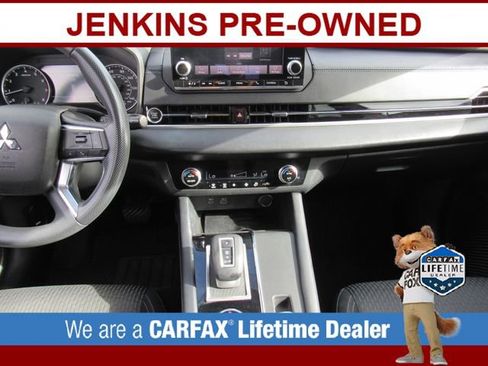 Used 2022 Mitsubishi Outlander ES image 18