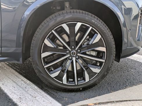 New 2026 Volvo XC90 T8 Ultra w/ Protection Package Premier AWD/4WD image 11