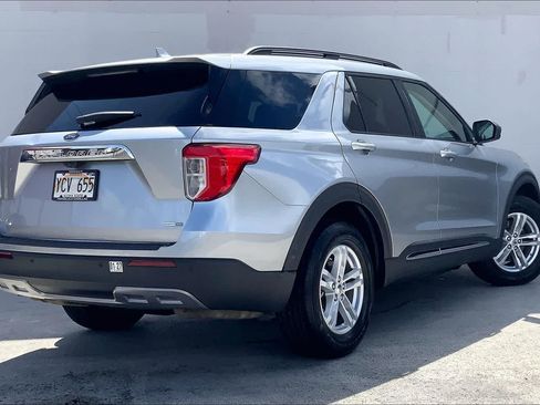 Used 2020 Ford Explorer XLT w/ Equipment Group 202A AWD/4WD image 22