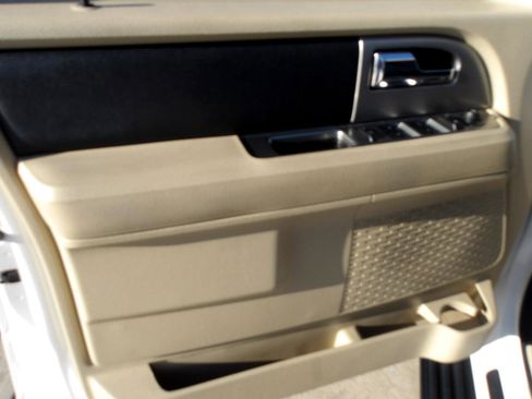 Used 2017 Ford Expedition EL XLT w/ Equipment Group 202A image 18