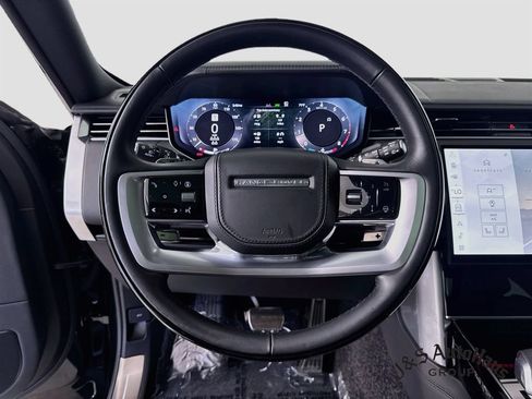 Used 2024 Land Rover Range Rover Long Wheelbase SE AWD/4WD image 12