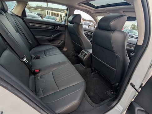 Used 2021 Honda Accord EX-L image 12