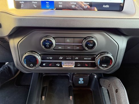 New 2025 Ford Bronco Outer Banks w/ Sasquatch Package image 22