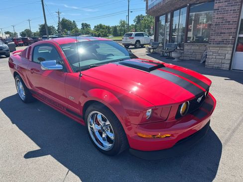 Used 2006 Ford Mustang GT Premium RWD image 22