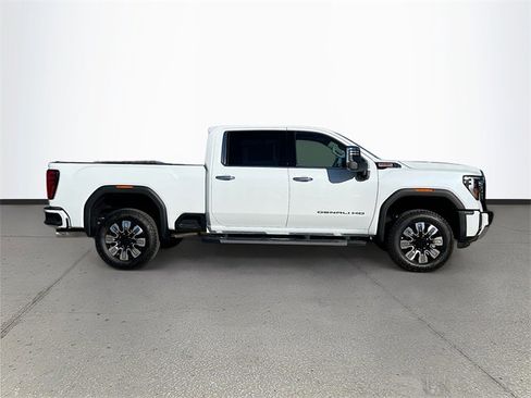 New 2026 GMC Sierra 2500 Denali w/ Denali Reserve Package image 3