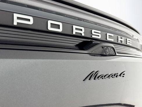 Certified 2024 Porsche Macan 4 Electric AWD/4WD image 29