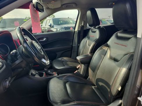 Used 2018 Jeep Compass Trailhawk w/ Leather Interior Group AWD/4WD image 7