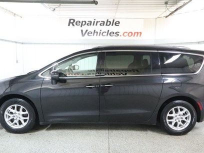Used 2021 Chrysler Pacifica Touring-L