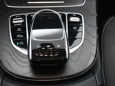 Used 2018 Mercedes-Benz E 300 image 4