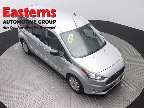 Used 2022 Ford Transit Connect XLT FWD image 3
