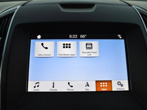 Used 2019 Ford Edge Titanium image 17