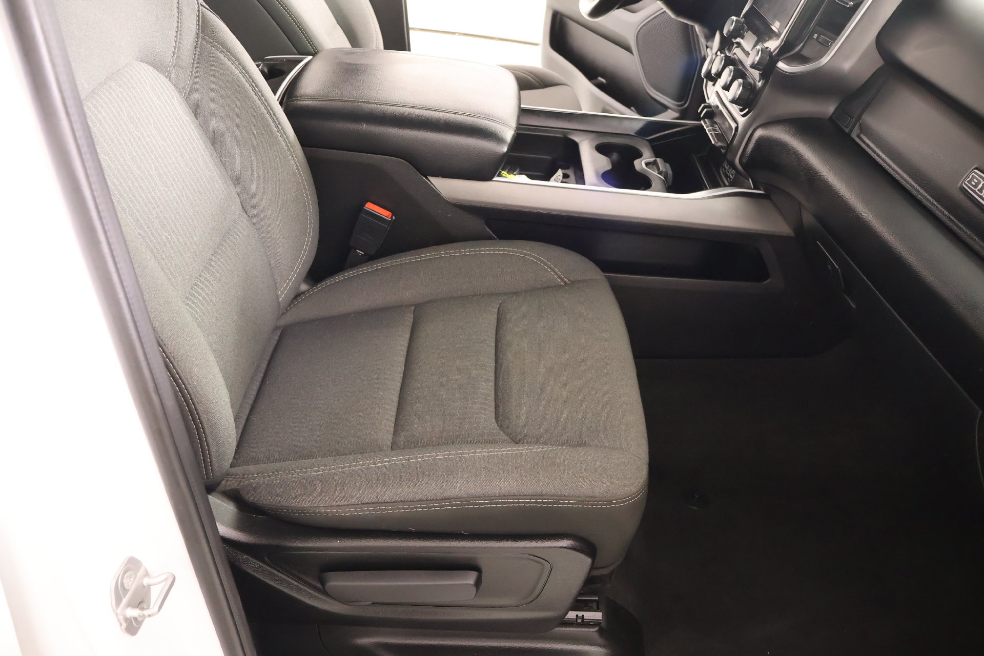 Used 2022 RAM 1500 Big Horn AWD/4WD image 13