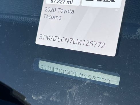 Used 2020 Toyota Tacoma TRD Off-Road w/ Technology Package RWD image 23