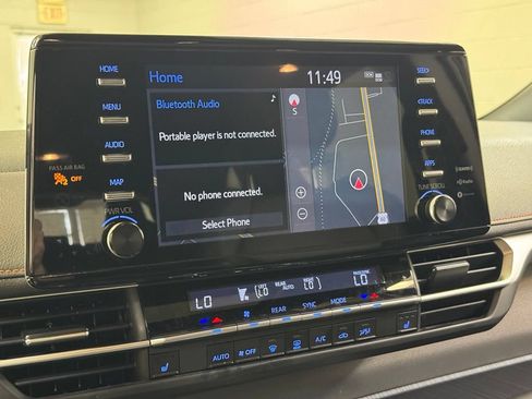 Used 2021 Toyota Sienna XSE FWD image 48
