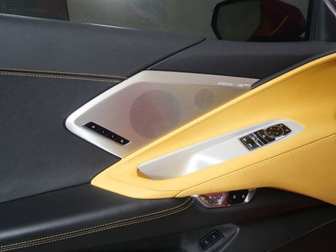 Used 2020 Chevrolet Corvette Stingray Preferred Cpe w/ 2LT Preferred Equipment Group RWD image 10