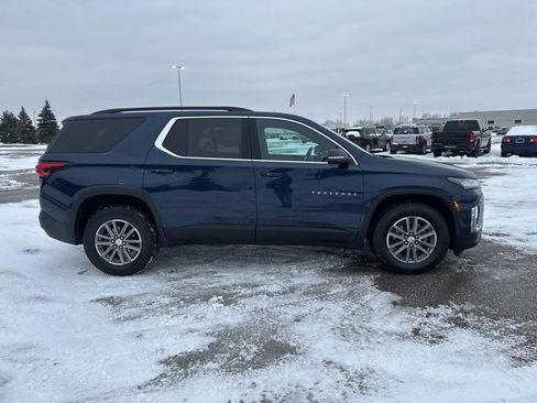 Used 2023 Chevrolet Traverse LT image 4