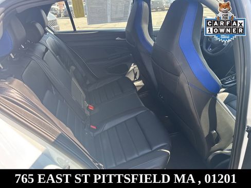 Used 2024 Volkswagen Golf R image 19