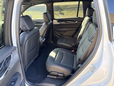 New 2025 Cadillac XT6 Premium Luxury w/ Technology Package image 9
