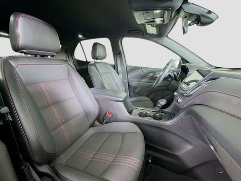 Used 2023 Chevrolet Equinox RS image 32