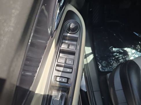 Certified 2020 Buick Encore Preferred FWD image 16