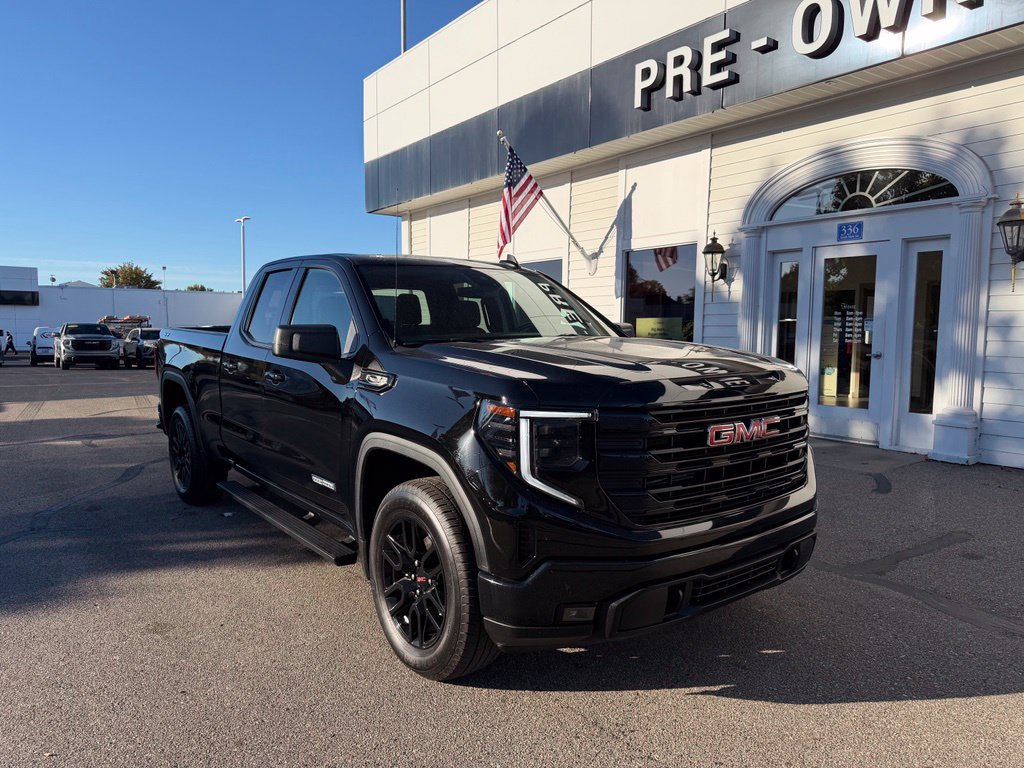 Used 2025 GMC Sierra 1500 Elevation AWD/4WD image 3