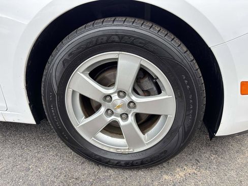 Used 2015 Chevrolet Cruze LT image 30