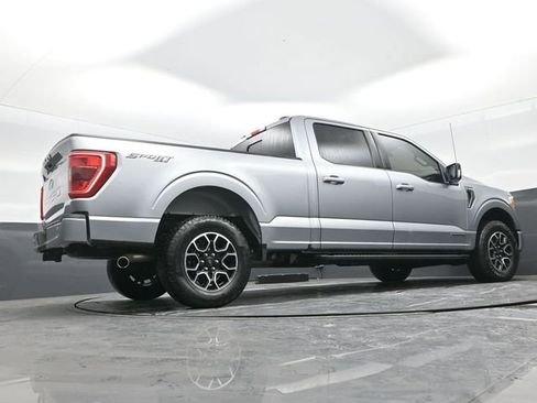 Used 2022 Ford F150 XLT w/ Equipment Group 302A High image 35