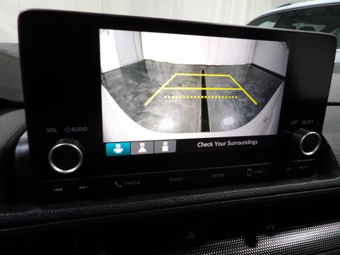 Used 2023 Honda CR-V LX image 17