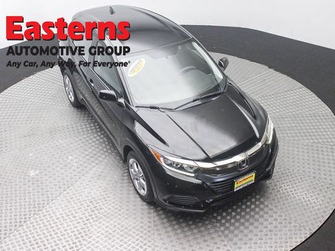 Used 2021 Honda HR-V LX image 3
