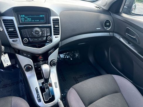 Used 2014 Chevrolet Cruze LT FWD image 13