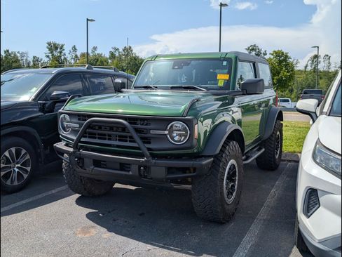 Used 2023 Ford Bronco 2-Door w/ Sasquatch Package AWD/4WD image 4