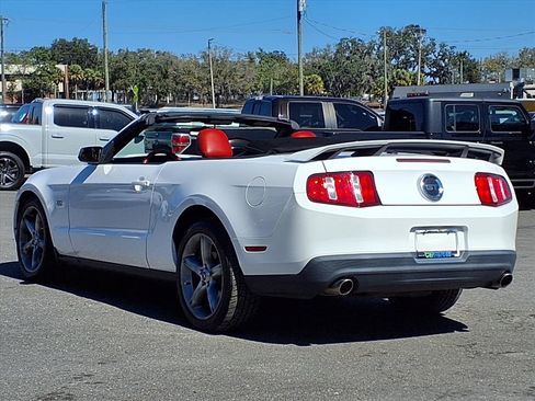 Used 2010 Ford Mustang GT Premium image 5